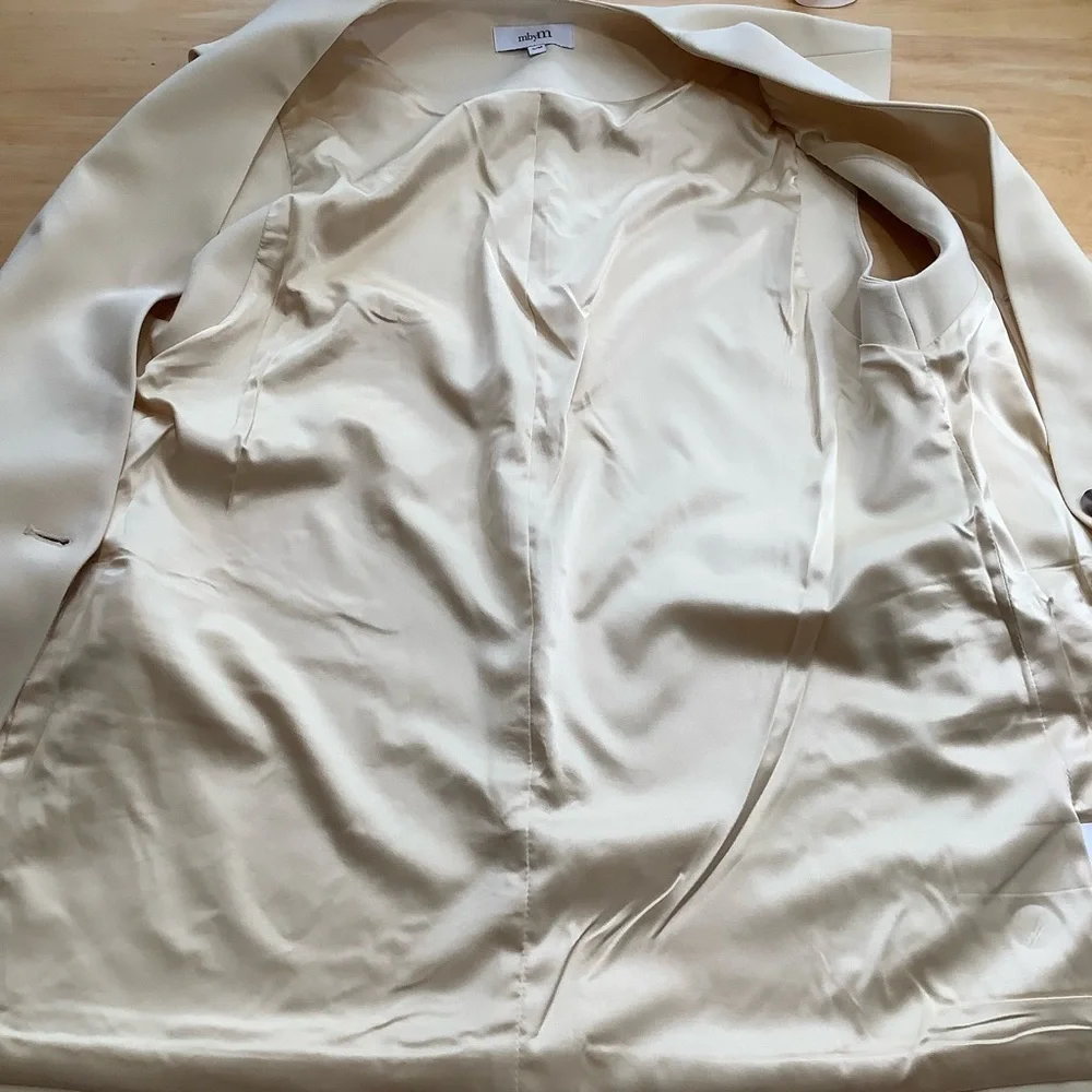 mbyM Butter Cream Collarless Blazer Size S/M - Picture 8 of 16